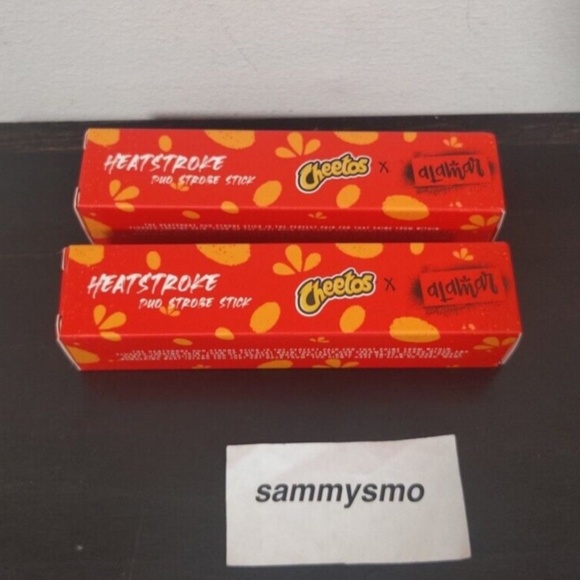 2x ALAMAR x Cheetos Flamin Hot! Heatstroke Duo Ended Cheek Stick 2 x 7.0 g - Picture 1 of 4